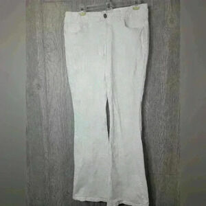 International Concepts INC white denim jeans. Size 10 1 call out as shown in pic